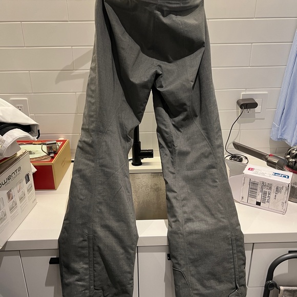 Womens Phenix Ski Suit. Jacket size 10, Pants size 12. Perfect condition. - Picture 8 of 10